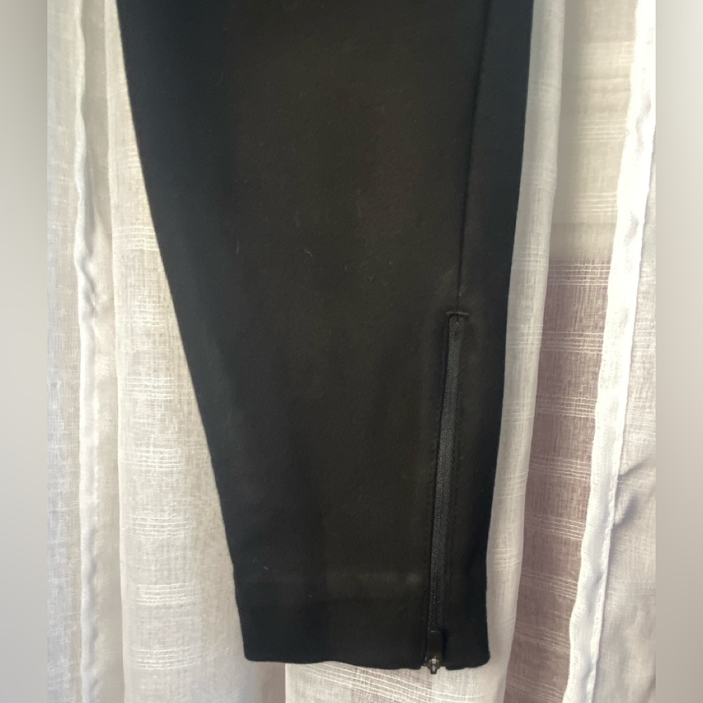 COS Women 32 Regular Black Tapered Pants Rayon Blend Flat Front Zip High Rise - Picture 8 of 11